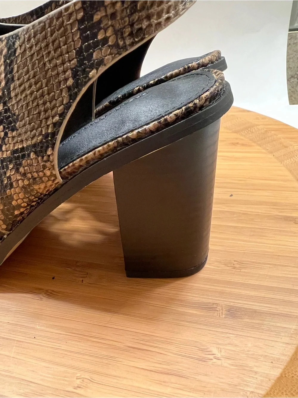 French Connection Lori Block heel Snake-Embossed Slingback Sandals in Brown SZ 7
